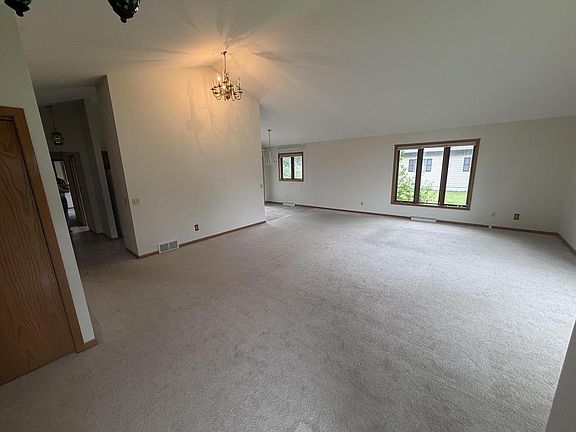 3rd image of 201 S LARCH AVENUE