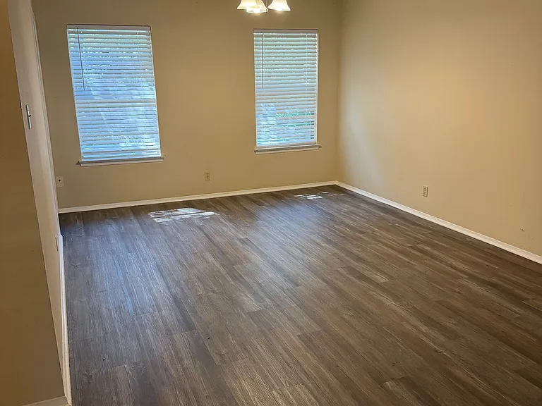 8446 Timber Gln — Photo 6