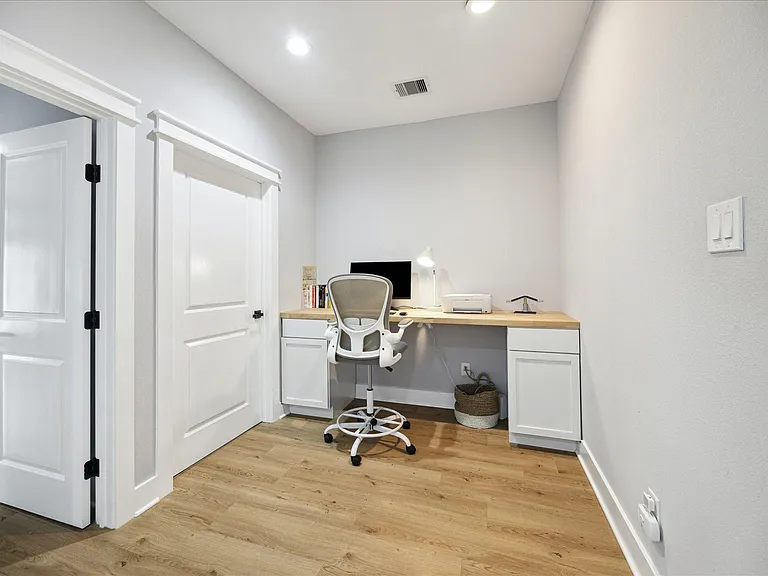 6496 Tc Jester Blvd — Photo 12