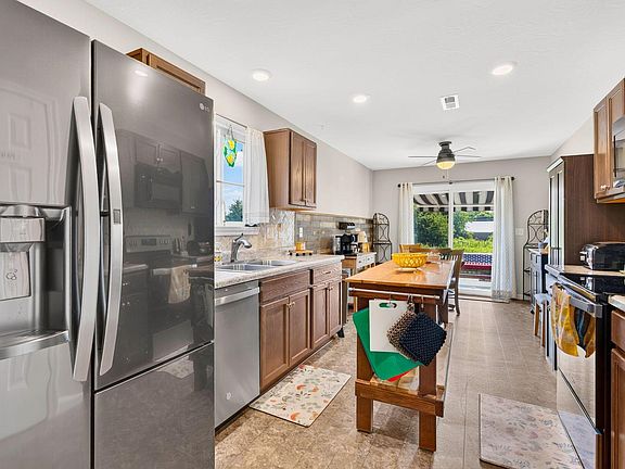 5th image of 4932 Crestbrook Dr