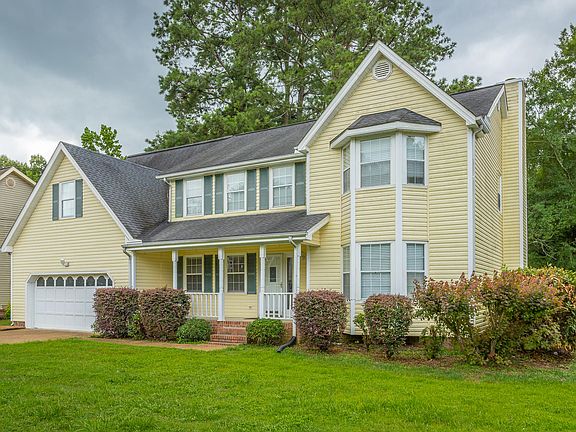 4th image of 1604 Brook Manor Dr