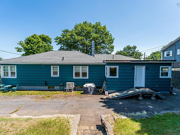 4th image of 173 King St