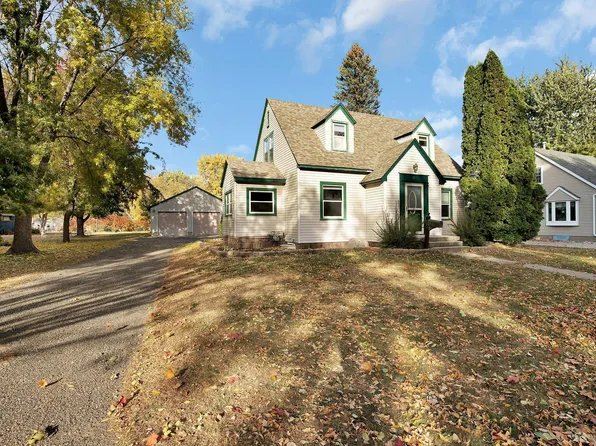 47 5th Ave NE, Hutchinson, MN 55350