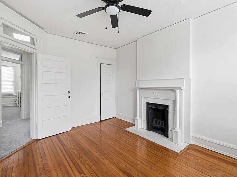 2425 W Main St — Photo 22