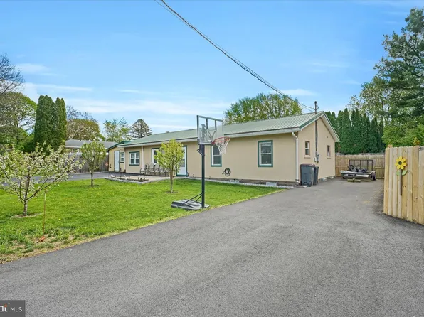 4814 W Whitehall Rd, Pennsylvania Furnace, PA 16865