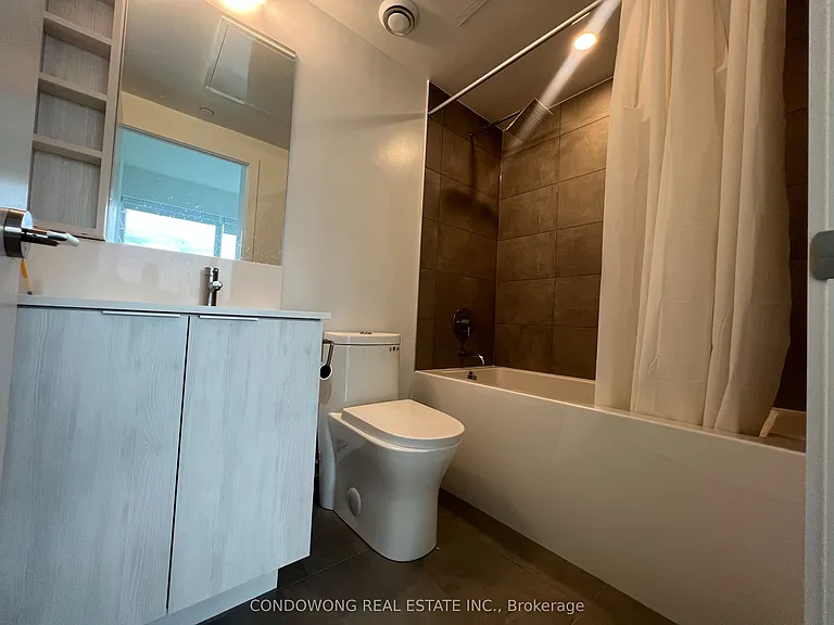 8 Wellesley St W #6003 — Photo 7