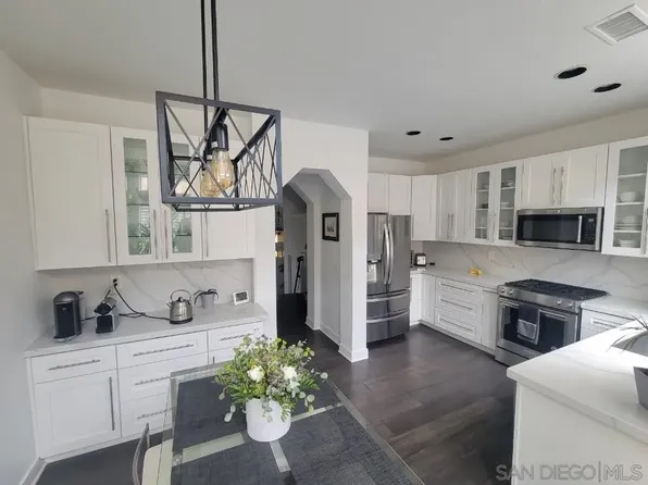 7172 Calabria Ct Unit C, San Diego, CA 92122