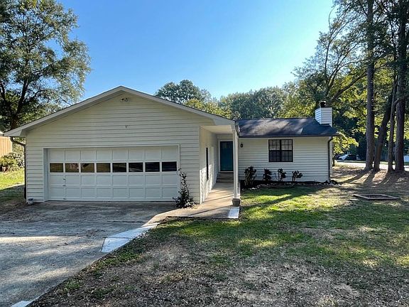 3rd image of 100 Bluebell Ct