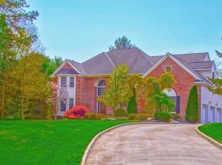 668 Winding River Rd, Brick, NJ 08724