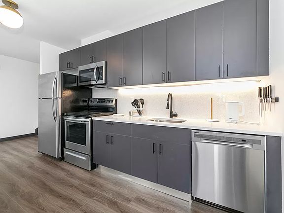 2nd image of 186 N 6th St #204