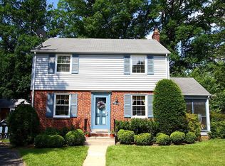 2424 N Roosevelt St, Arlington, VA 22207