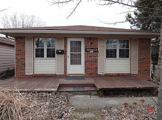 520 W McKenzie Rd, Greenfield, IN 46140