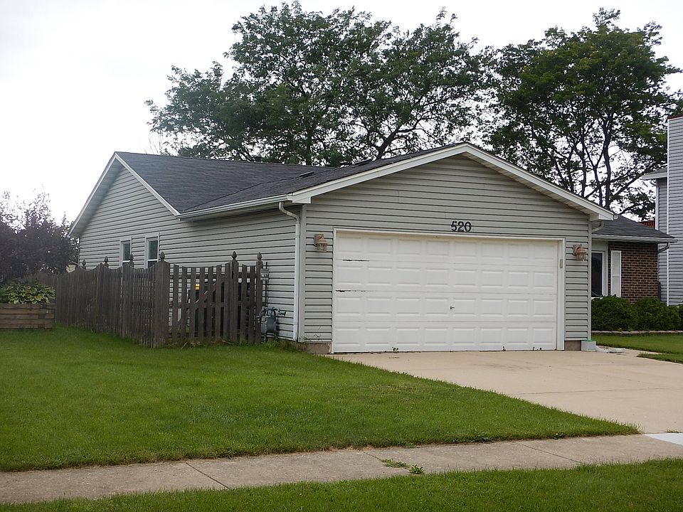 2nd image of 520 Heather Ln