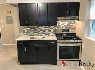 3149 36th St #1, Astoria, NY 11106
