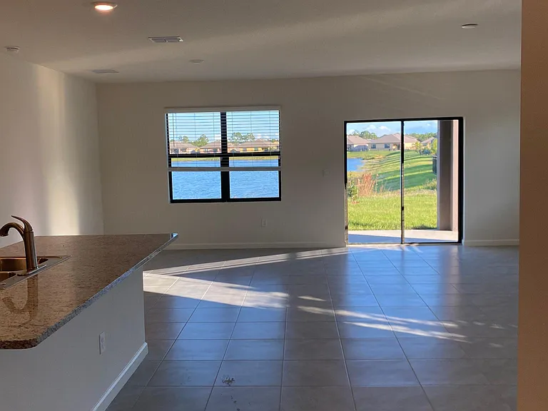822 Remington Green Dr SE — Photo 18