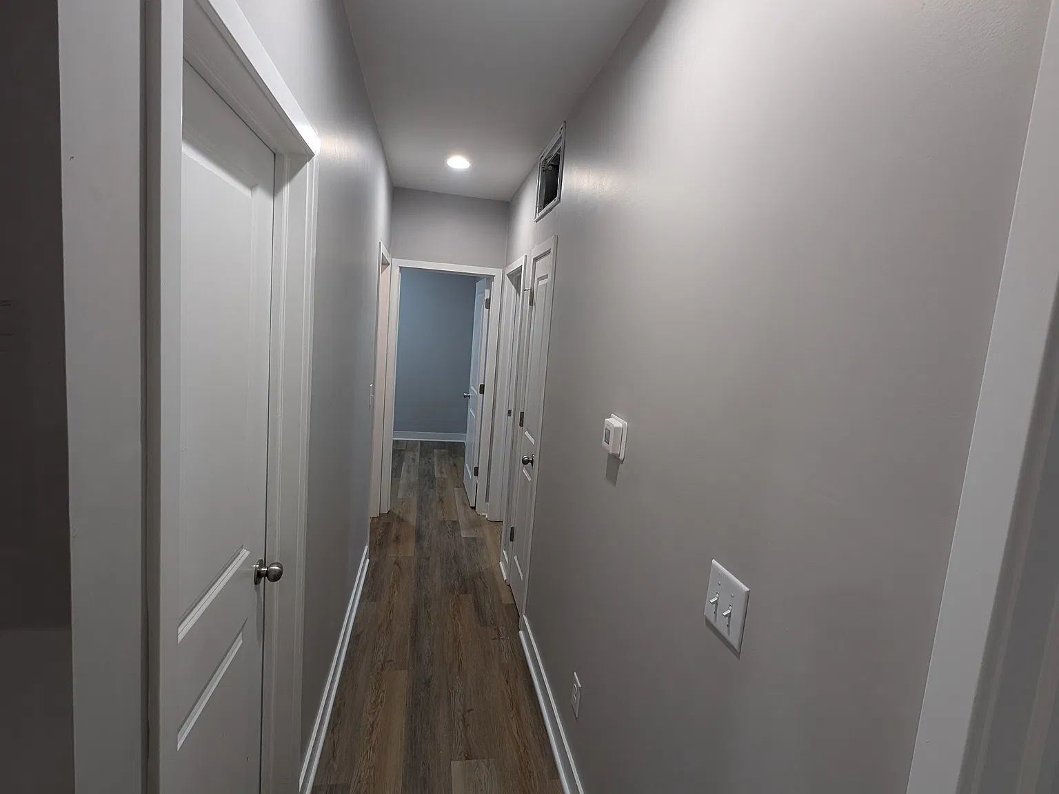 3 bed, 1250 sqft, $2,100 — Photo 4