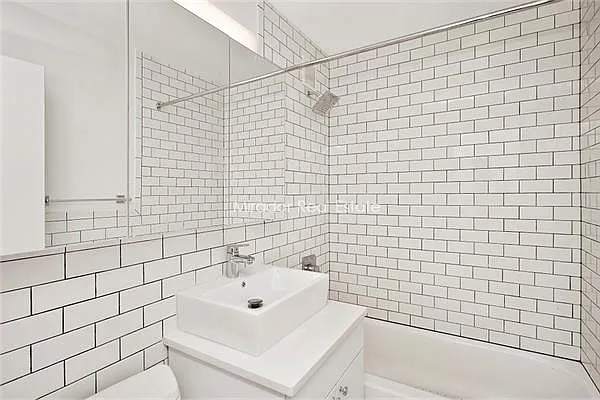 Rented by Mirador Real Estate | media 18