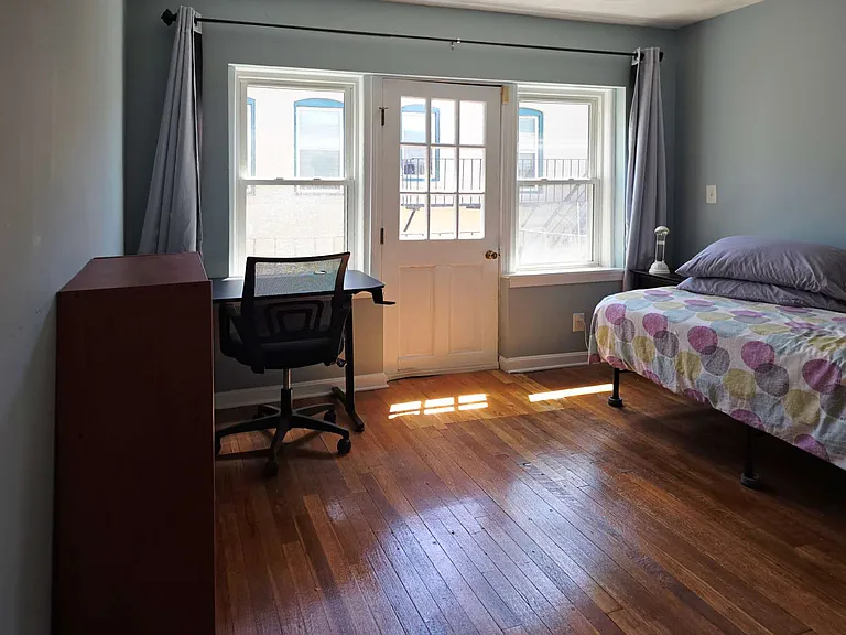 84 Gordon St #403 — Photo 2