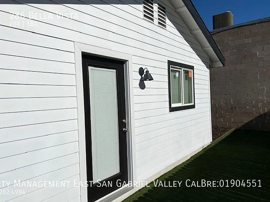 Brand New Stunning Two Bedroom Back House In Pasadena — Photo 3
