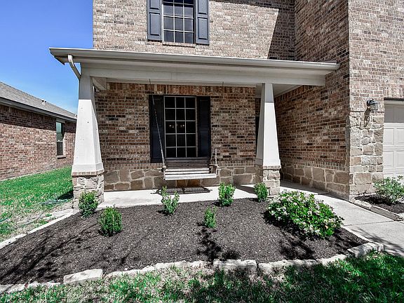 5th image of 8207 Running Brook Ln