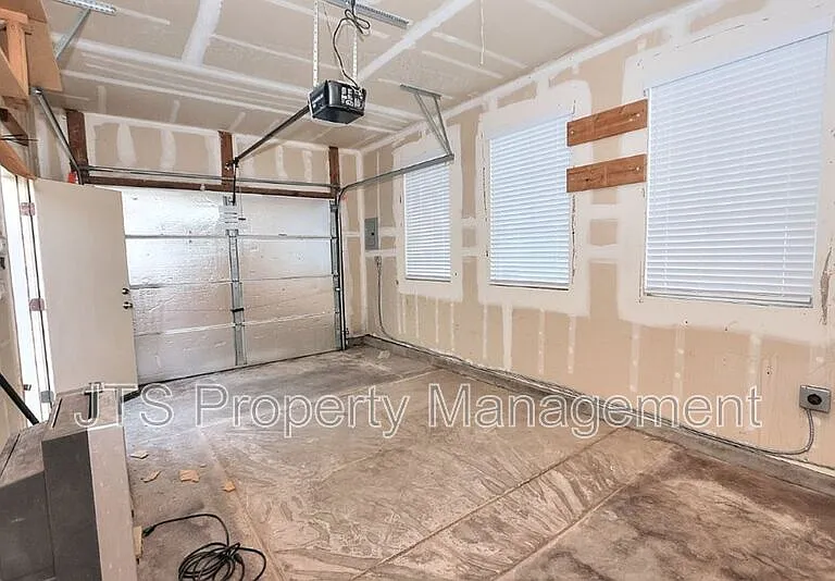 2040 San Esteban Cir — Photo 65