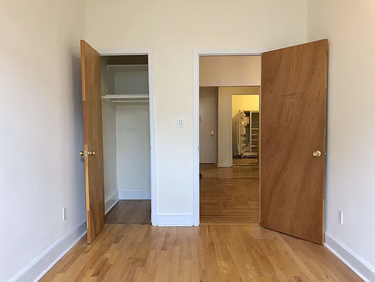 Rented by Astoria Realty | media 31
