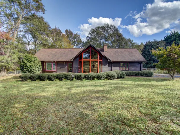 741 New Hope Rd, Rutherfordton, NC 28139