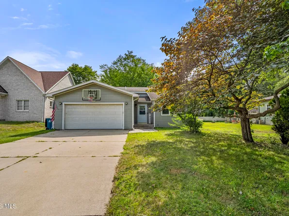 5744 Roan Rd, Sylvania, OH 43560