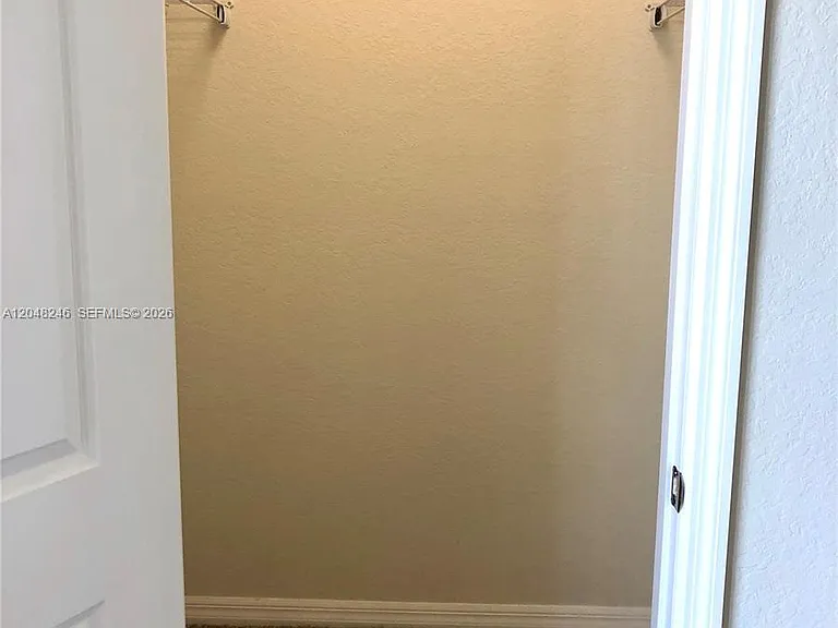 4984 Greenway Dr — Photo 25