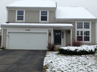 1685 Seaton Ln, Elgin, IL 60123