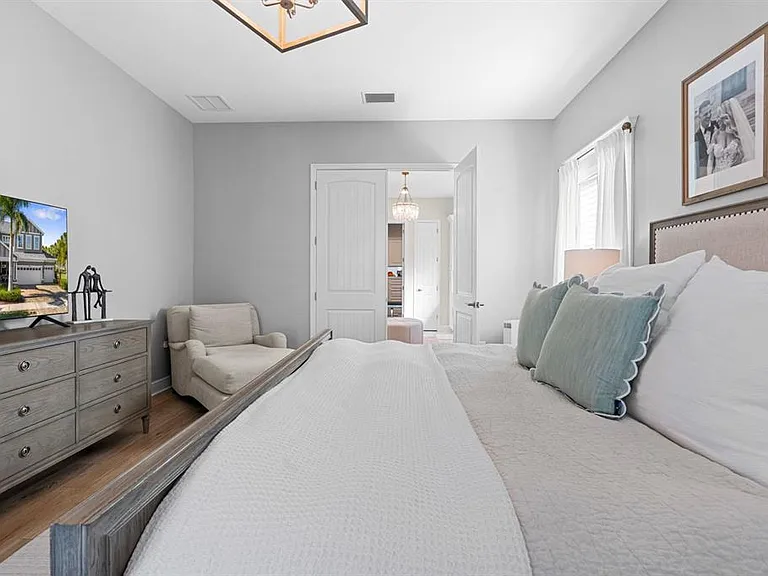 6440 Tideline Dr — Photo 15