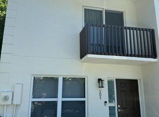 1917 NE 3rd St APT 101, Deerfield Beach, FL 33441