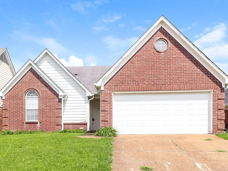 2774 Breezy Ridge Trl — Photo 1