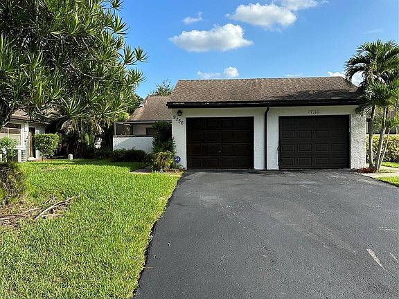 3rd image of 9256 Wedgewood Drive