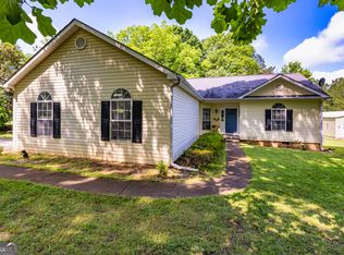 1240 Martin Mill Rd, Moreland, GA 30259