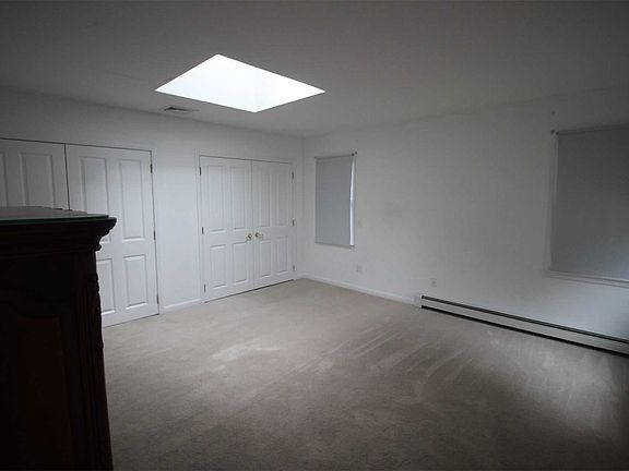 5th image of 30 School St