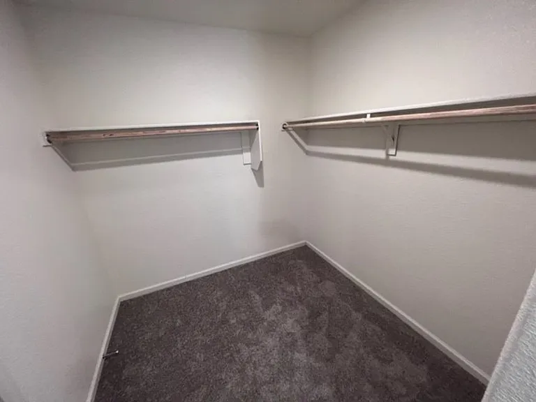 2415 Village Dr — Photo 31
