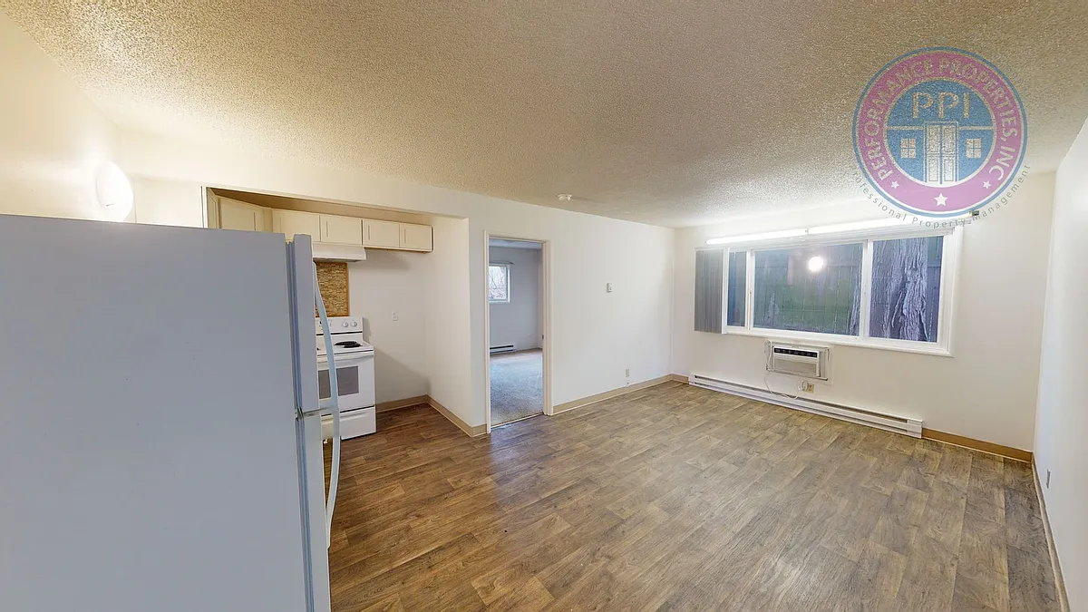 Building Photo - 525 SE 28th Ave #110