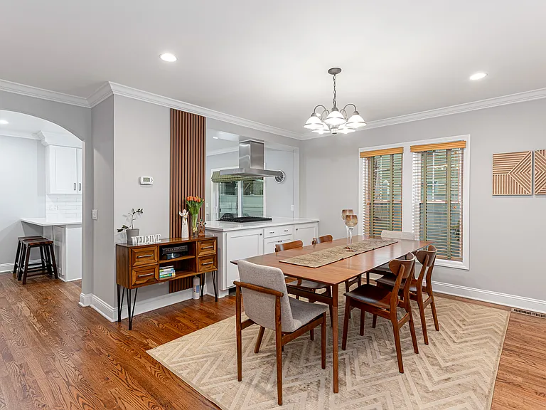 119 Seaside Ave #A — Photo 3
