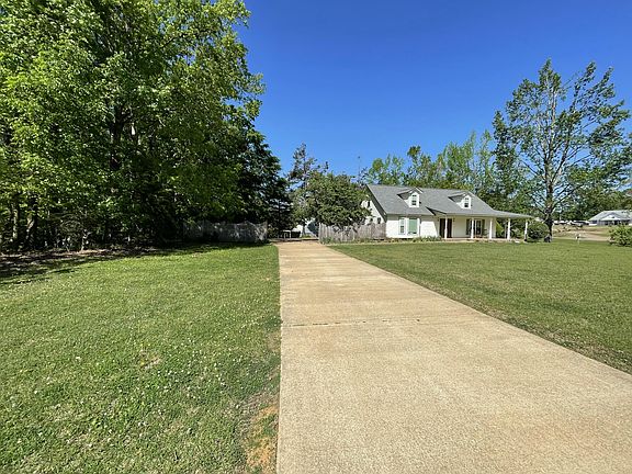 4th image of 174 Twin Lakes Rd