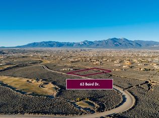 63 Baird Dr, Ranchos De Taos, NM 87557