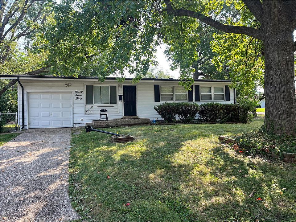 2nd image of 9740 Calumet Dr