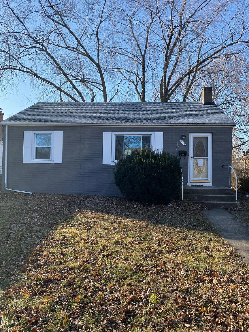 513 N Blaine Ave photo 1