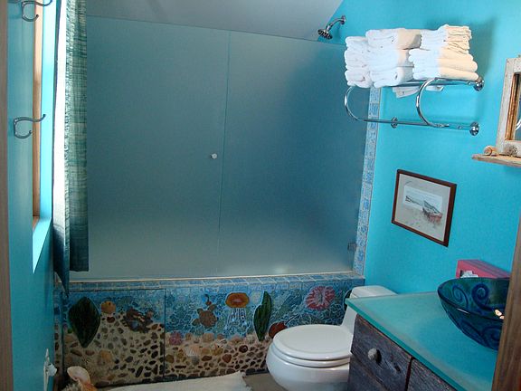 4th image of 205 Woodside Ave