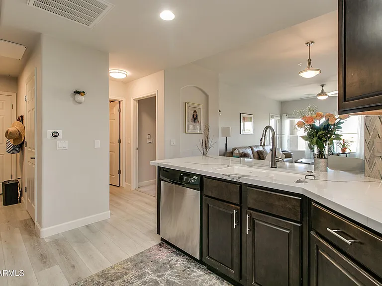 5350 E Deer Valley Dr #4266 — Photo 2