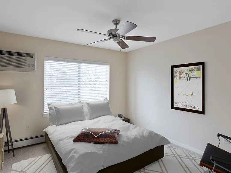 Parkwood Pointe Apartments — Photo 3