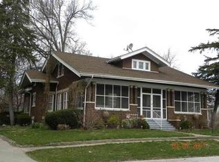106 N State St, Bellflower, IL 61724