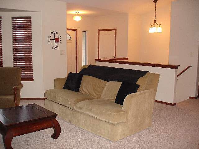 2nd image of 810 Cherrywood Ct