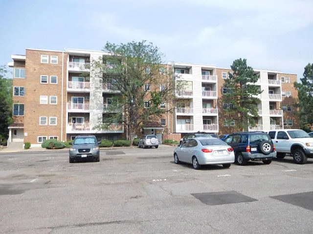 1250 Golden Cir #9-411