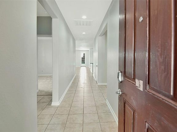 4th image of 15235 Keystone Bend Ln